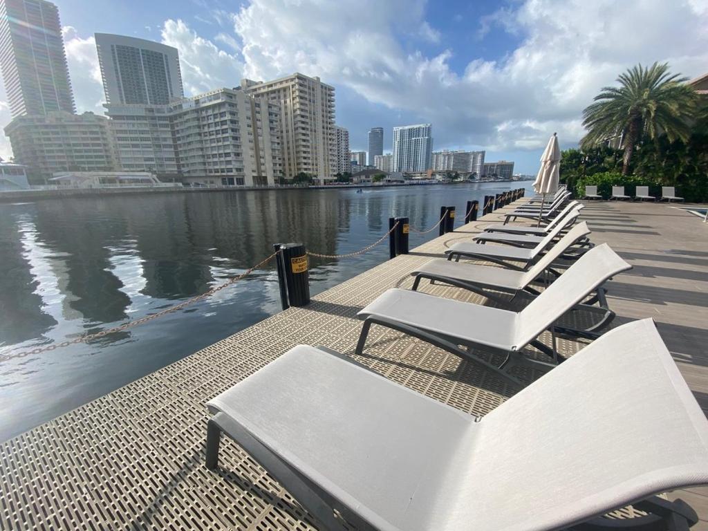 Studio In Hallandale 2 Beds Hallandale Beach Zewnętrze zdjęcie