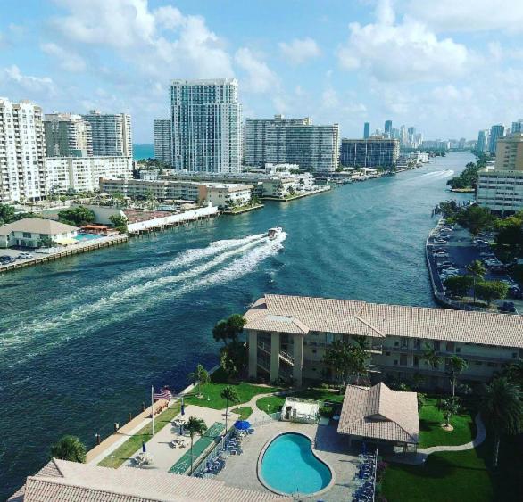 Studio In Hallandale 2 Beds Hallandale Beach Zewnętrze zdjęcie