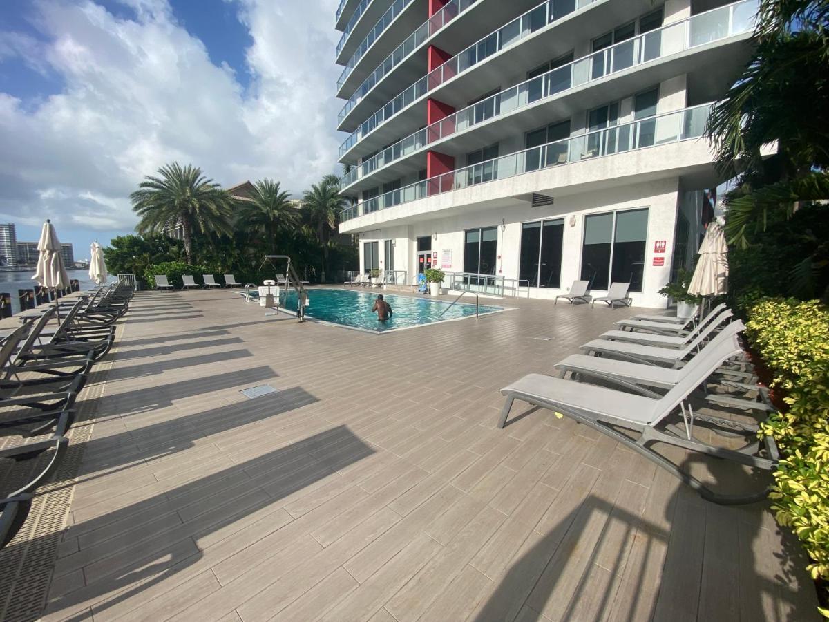 Studio In Hallandale 2 Beds Hallandale Beach Zewnętrze zdjęcie